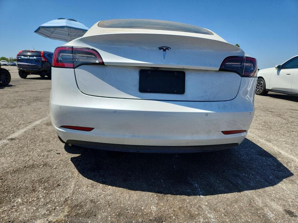 2021 TESLA MODEL 3 6