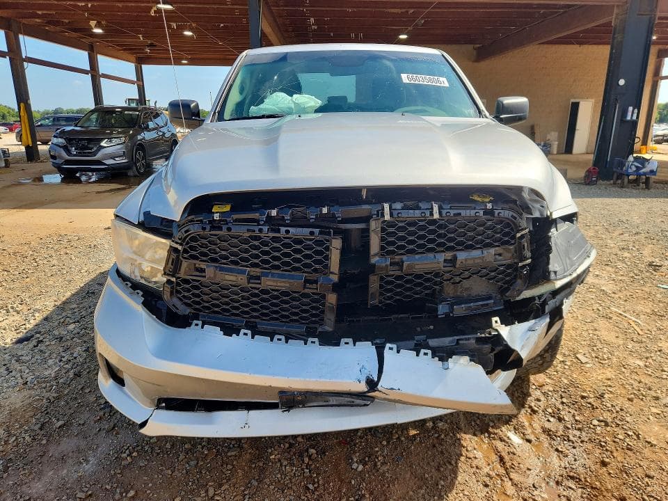 2017 RAM 1500 ST 5