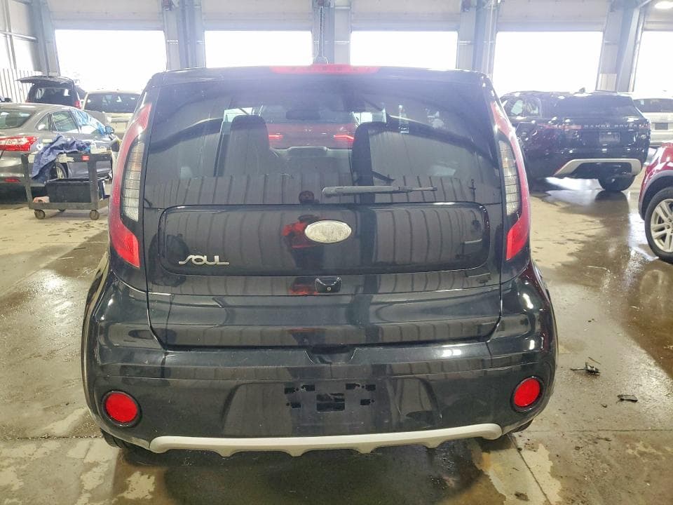 2017 KIA SOUL + 6