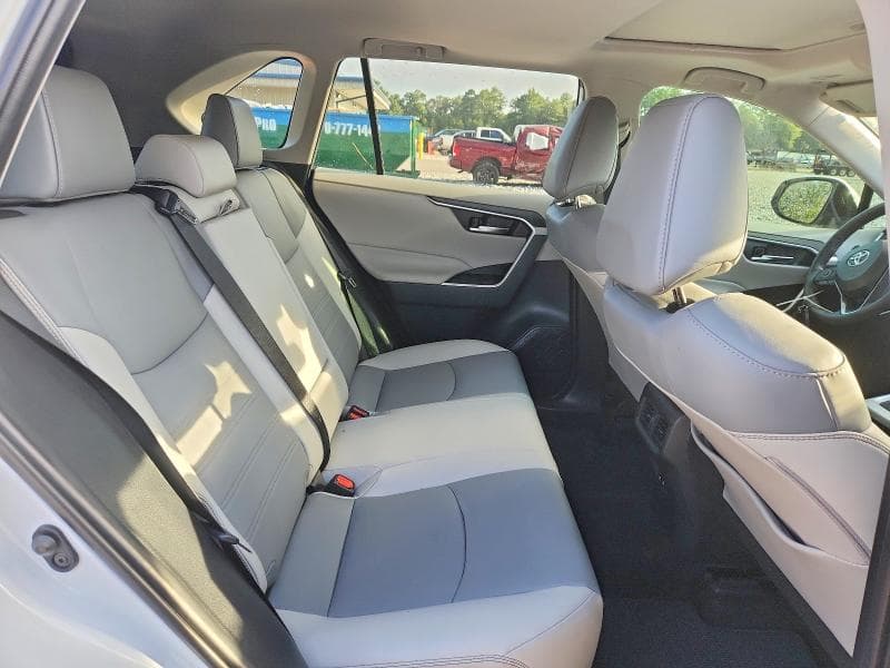2019 TOYOTA RAV4 XLE PREMIUM 11