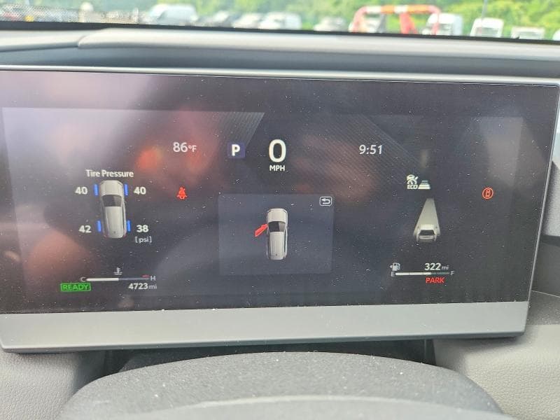 2026 TOYOTA RAV4 XLE PREMIUM 9
