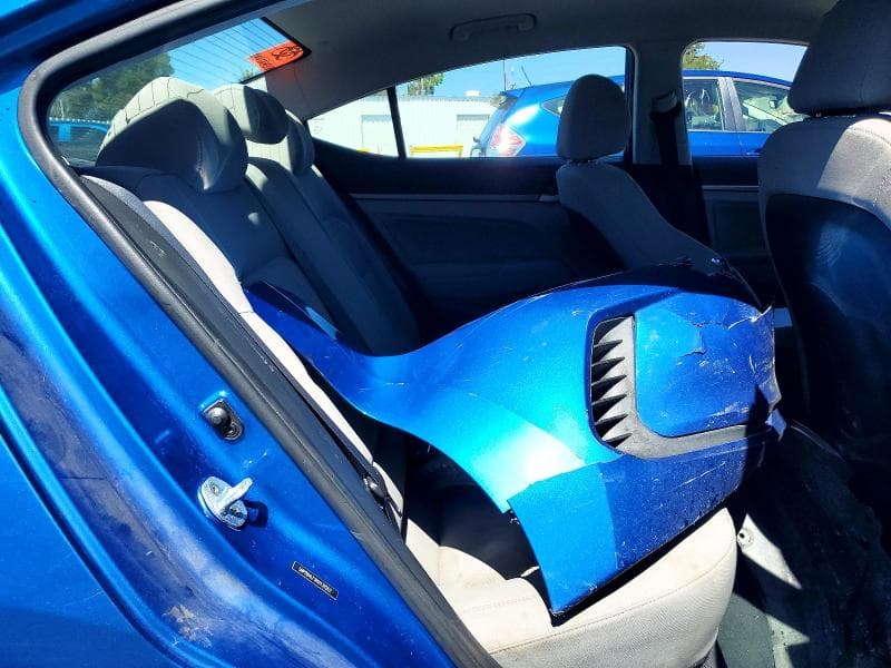 2017 HYUNDAI ELANTRA SE 10