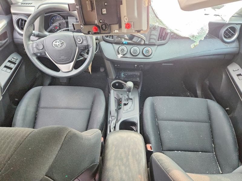 2017 TOYOTA RAV4 LE 8