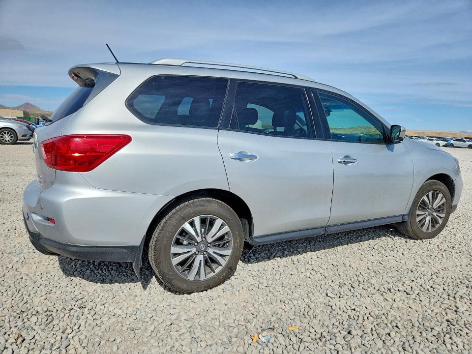 2017 NISSAN PATHFINDER SL 3