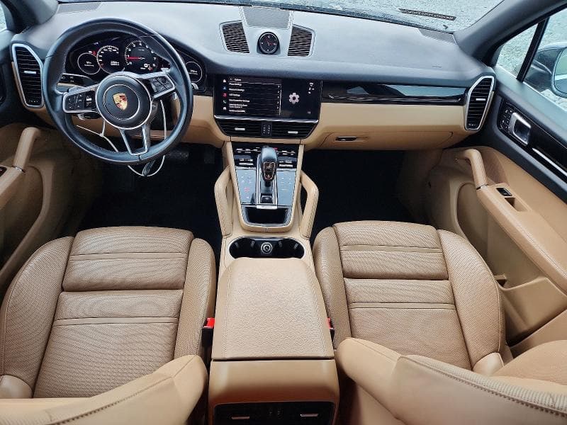 2023 PORSCHE CAYENNE BASE 8