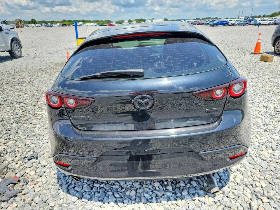 2022 MAZDA 3 6