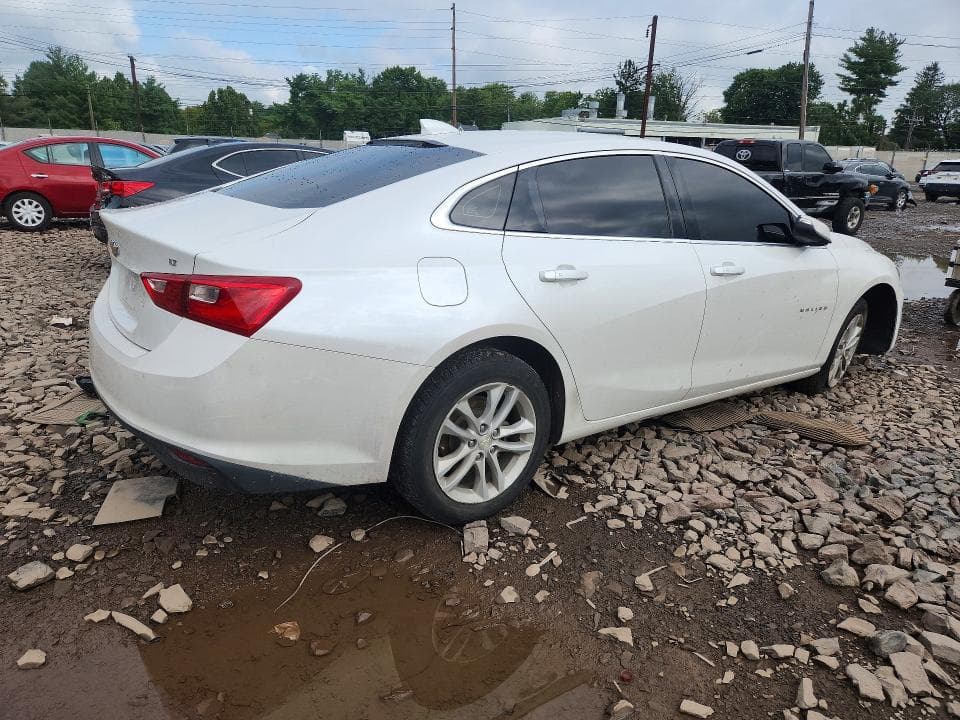 2017 CHEVROLET MALIBU LT 3