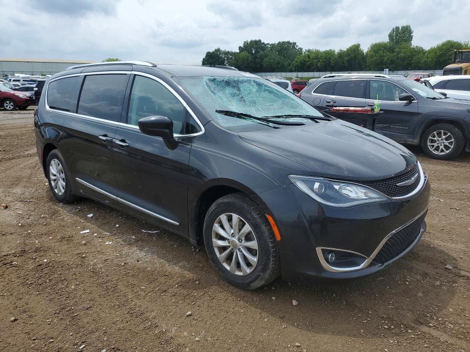2018 CHRYSLER PACIFICA TOURING L PLUS 4