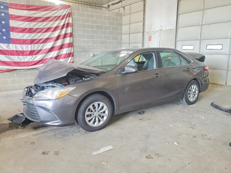2017 TOYOTA CAMRY LE - 1