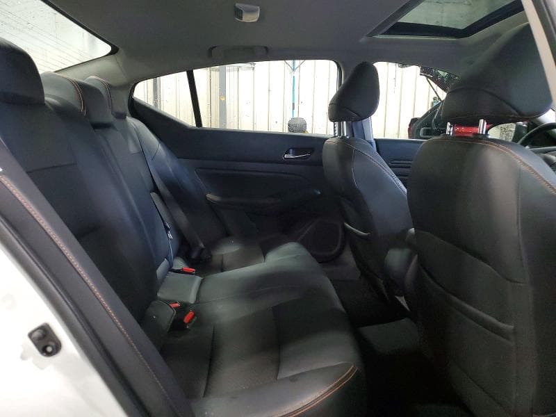 2019 NISSAN ALTIMA SR 10