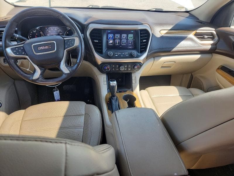 2017 GMC ACADIA DENALI 8
