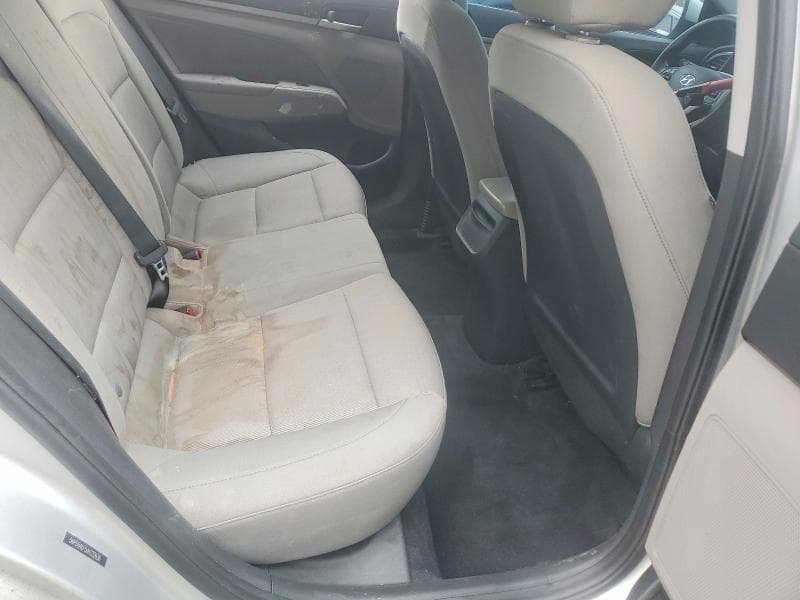 2018 HYUNDAI ELANTRA SEL 10