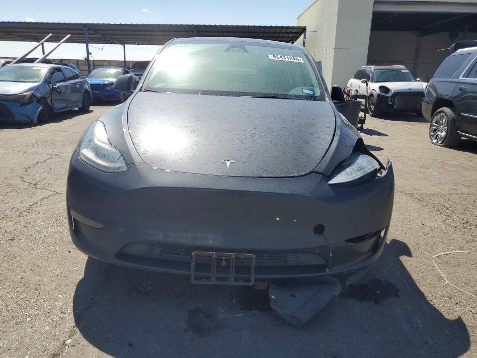 2024 TESLA MODEL Y 5
