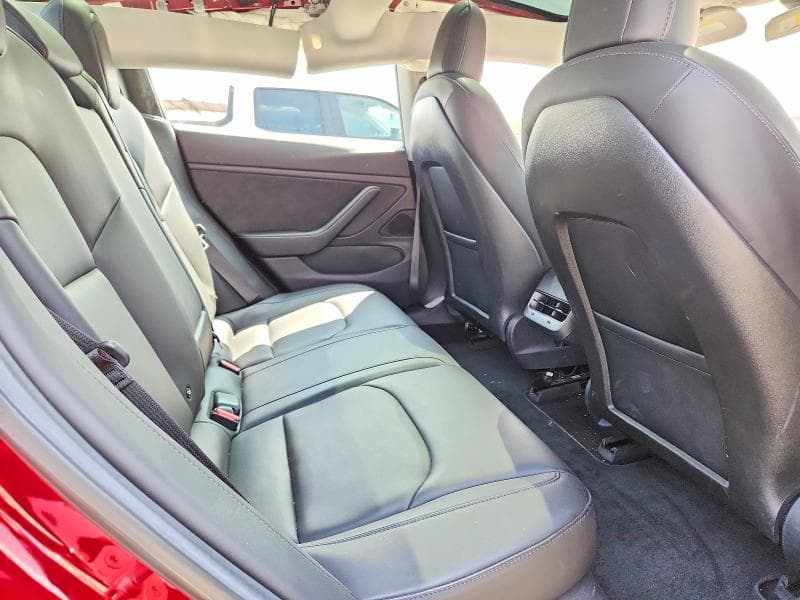 2018 TESLA MODEL 3 10