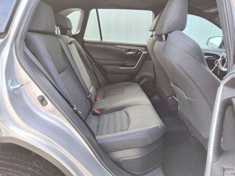 2024 TOYOTA RAV4 SE 11