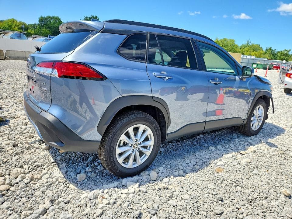 2024 TOYOTA COROLLA CROSS LE 3
