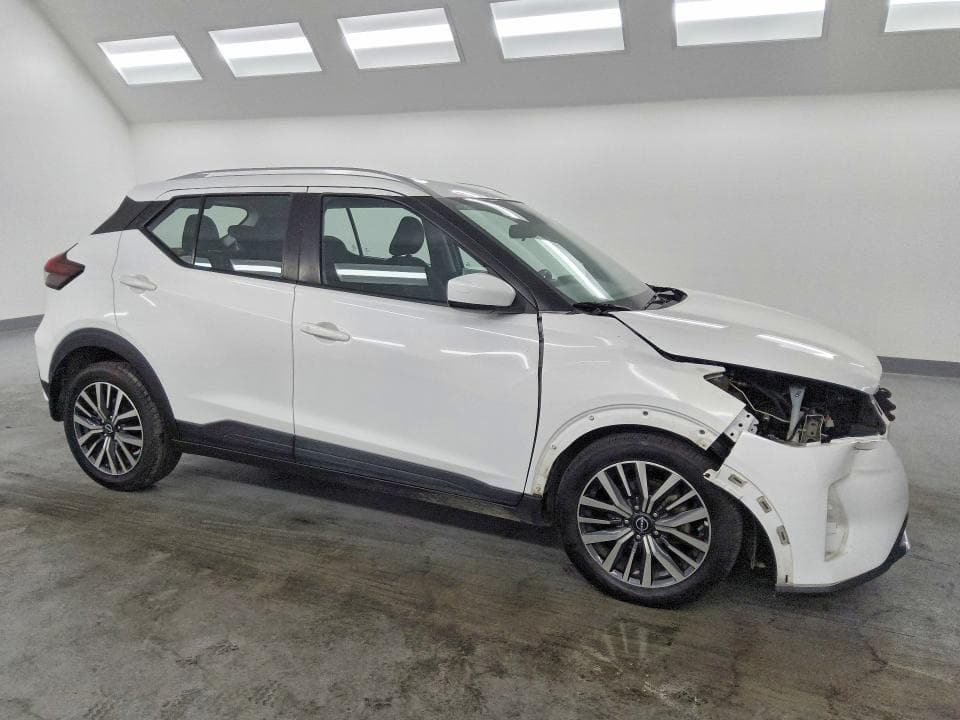 2022 NISSAN KICKS SV 4