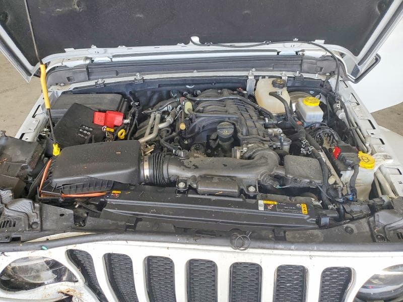 2022 JEEP WRANGLER UNLIMITED SAHARA 11