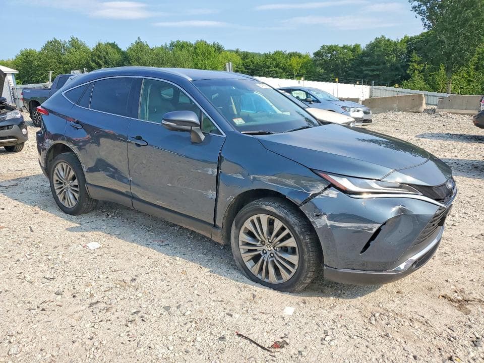 2021 TOYOTA VENZA LIMITED 4