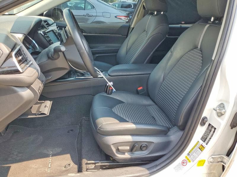 2018 TOYOTA CAMRY SE 7