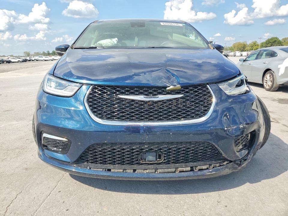 2023 CHRYSLER PACIFICA TOURING L 5