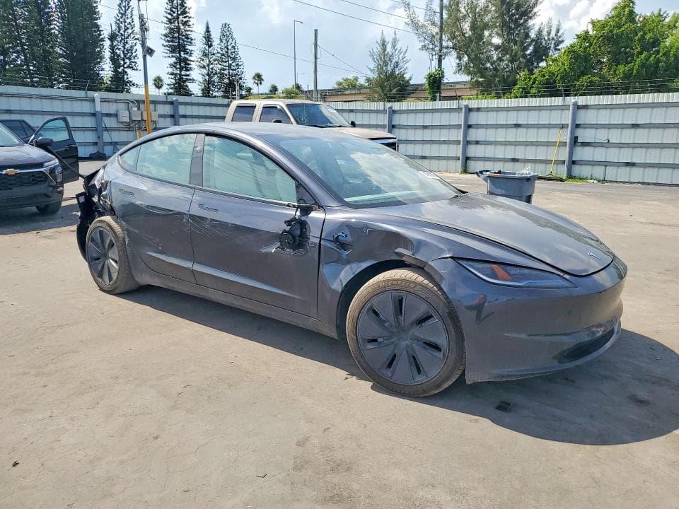 2025 TESLA MODEL 3 4