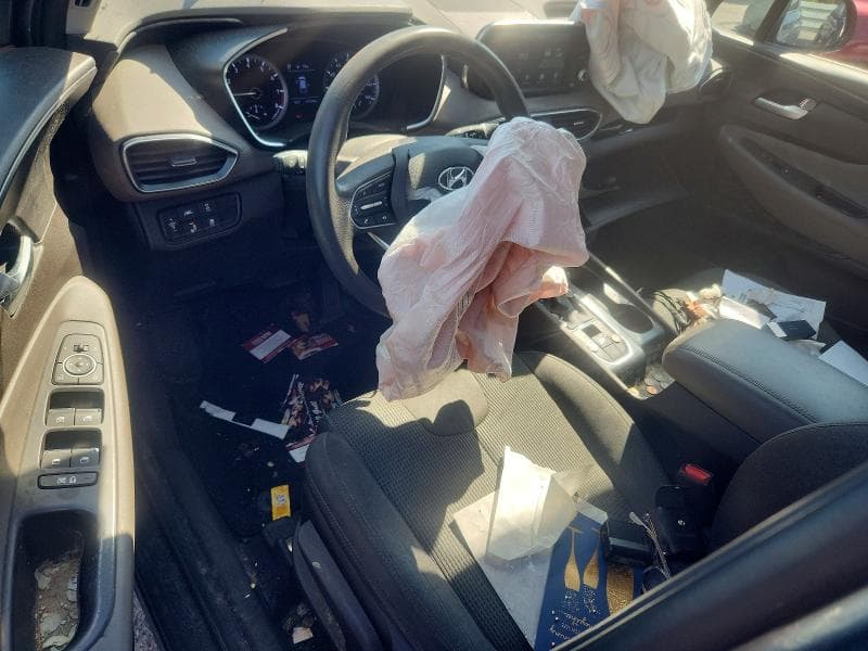 2019 HYUNDAI SANTA FE SE 8