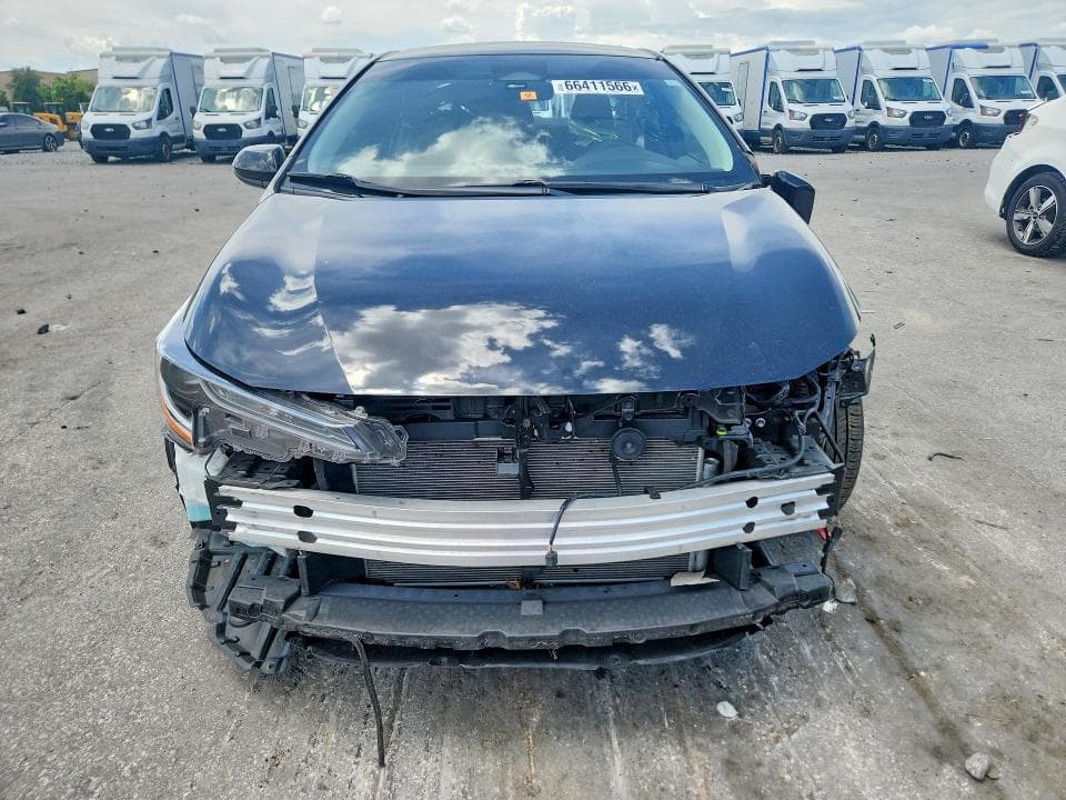 2025 TOYOTA COROLLA LE 5