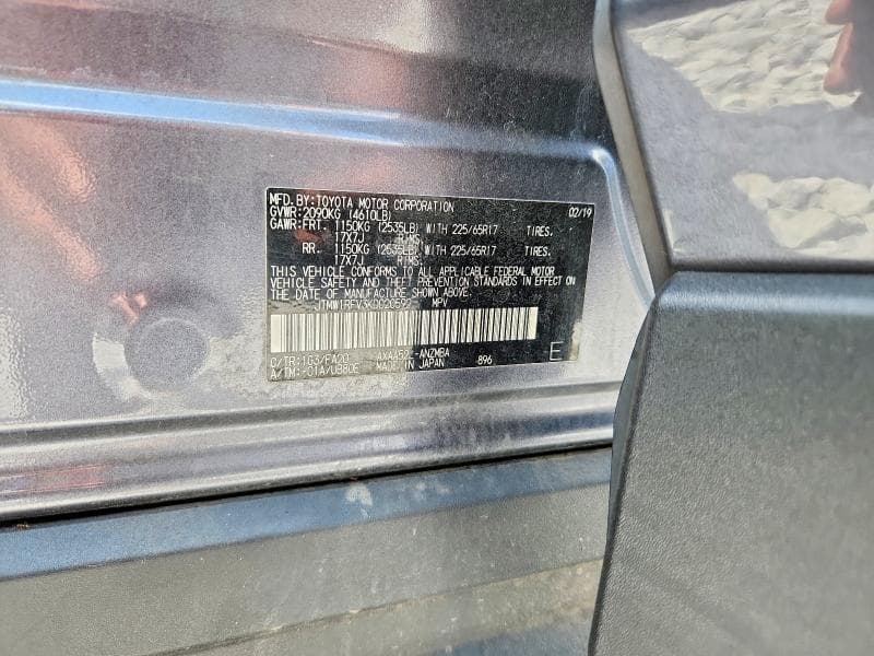 2019 TOYOTA RAV4 XLE 13