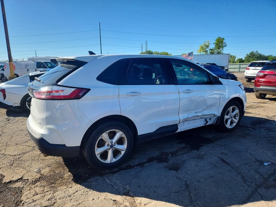 2019 FORD EDGE SE 3