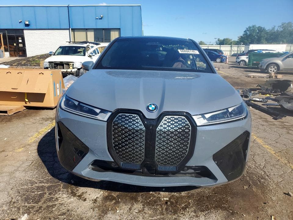 2025 BMW IX XDRIVE50 5