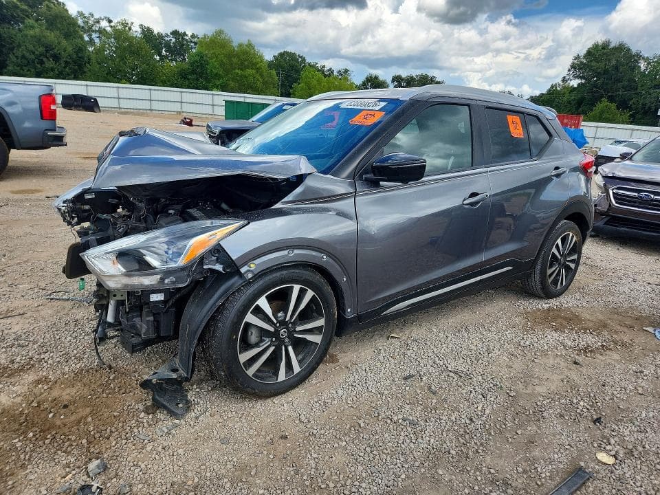 2018 NISSAN KICKS SR - 1