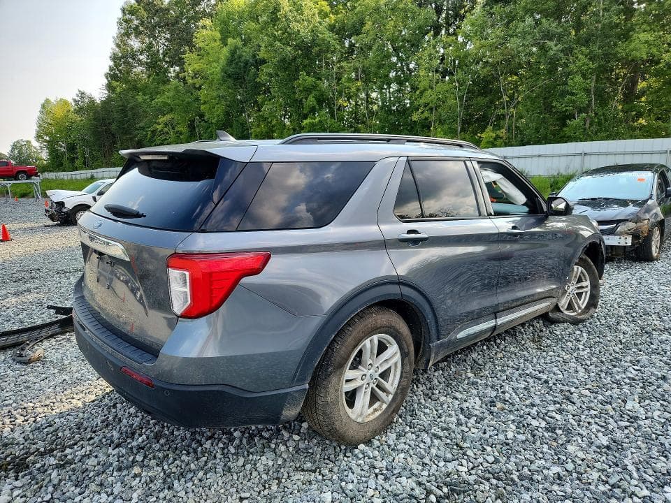 2023 FORD EXPLORER XLT 3