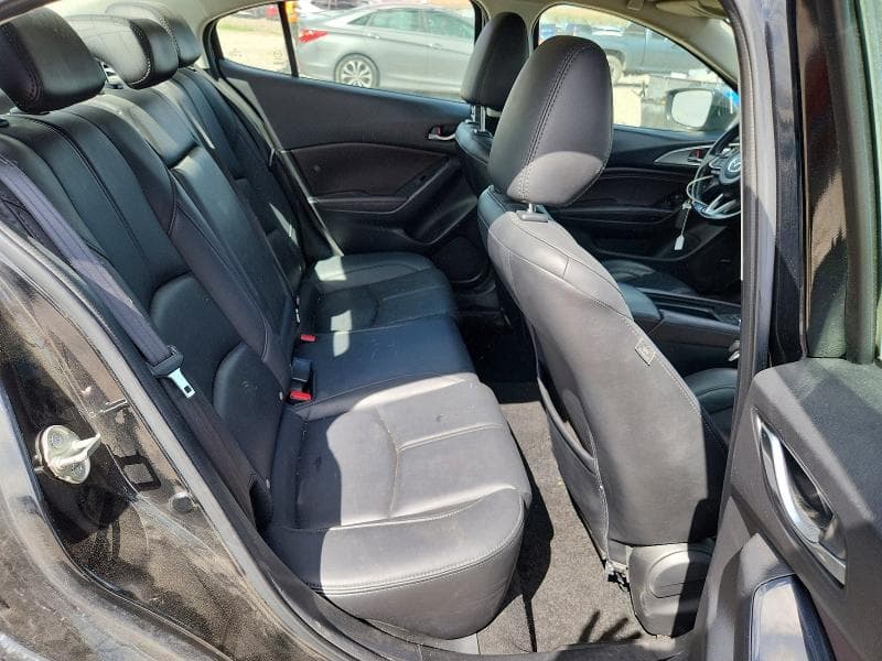 2018 MAZDA 3 TOURING 10