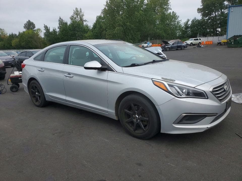 2017 HYUNDAI SONATA SE 4