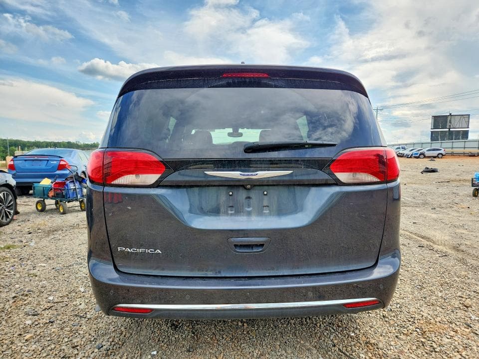 2020 CHRYSLER PACIFICA TOURING L 6