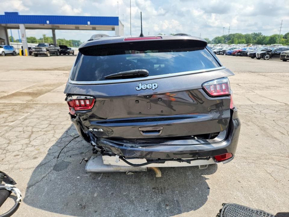 2022 JEEP COMPASS LATITUDE LUX 6