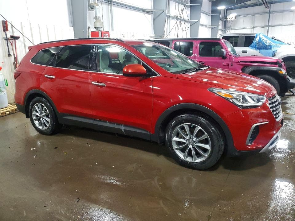 2018 HYUNDAI SANTA FE SE 4