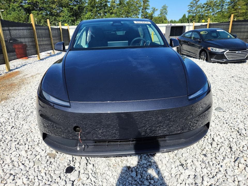 2026 TESLA MODEL Y 5