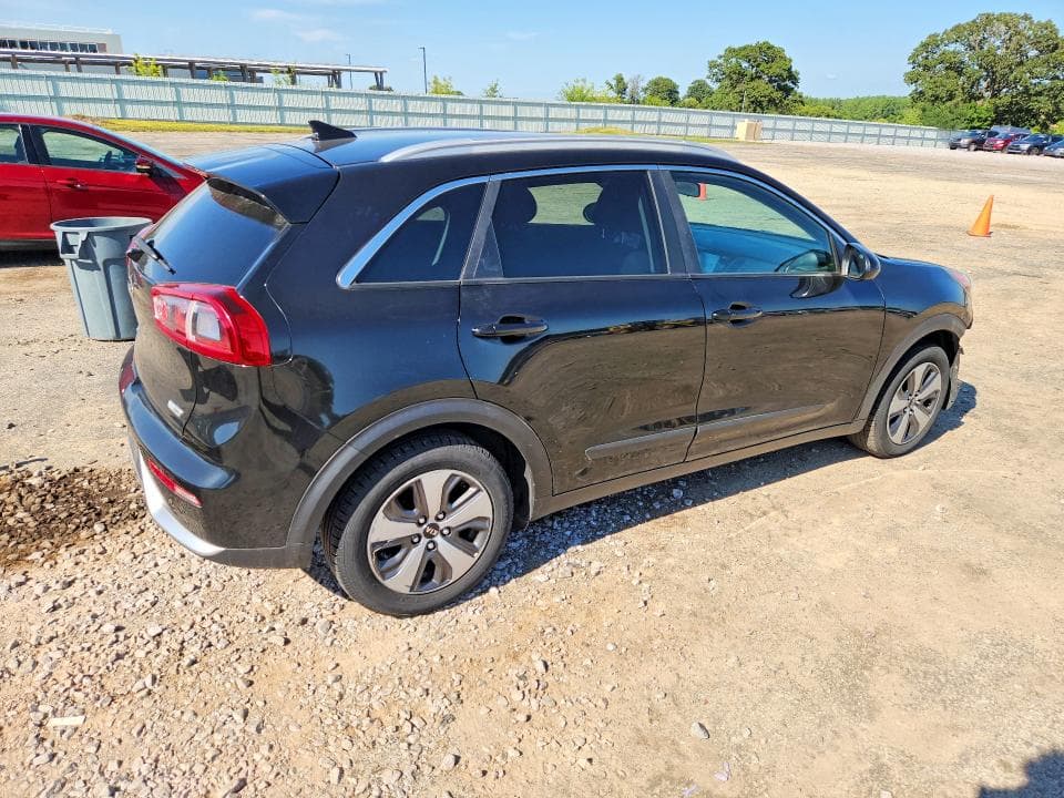 2017 KIA NIRO LX 3