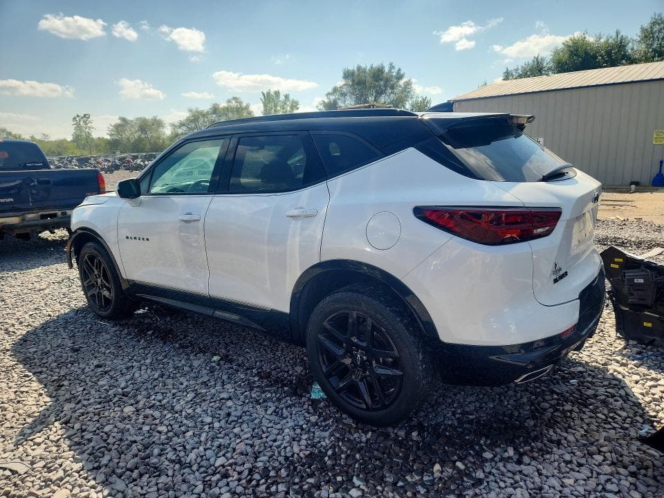 2023 CHEVROLET BLAZER RS 2