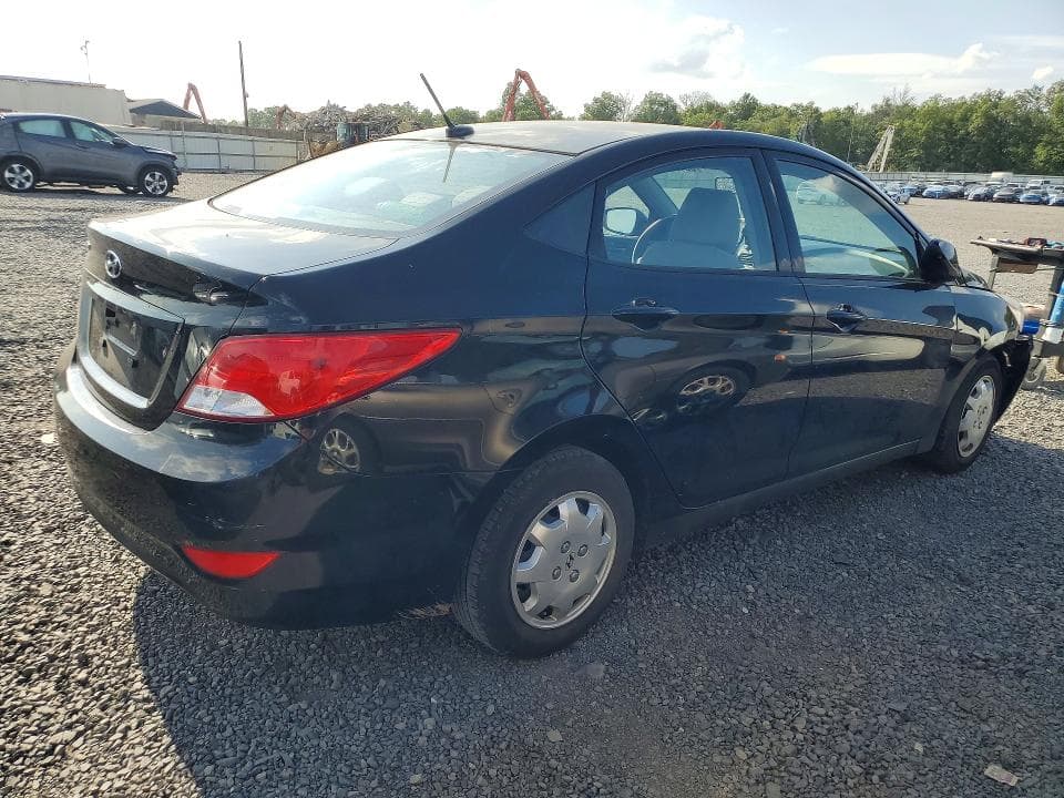 2017 HYUNDAI ACCENT SE 3