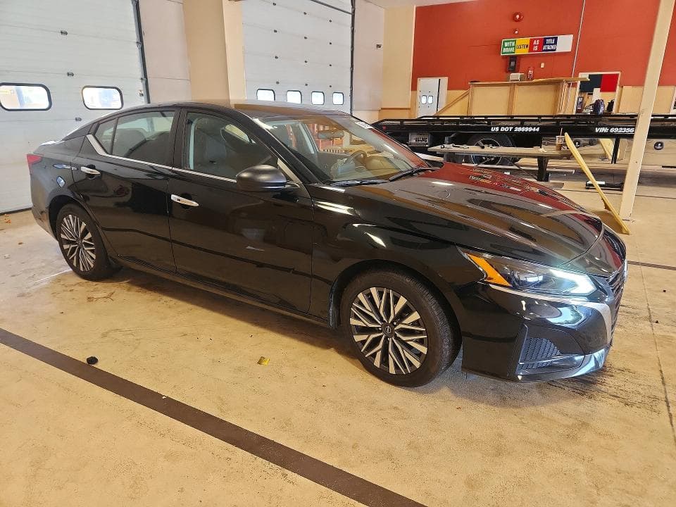 2025 NISSAN ALTIMA SV 4
