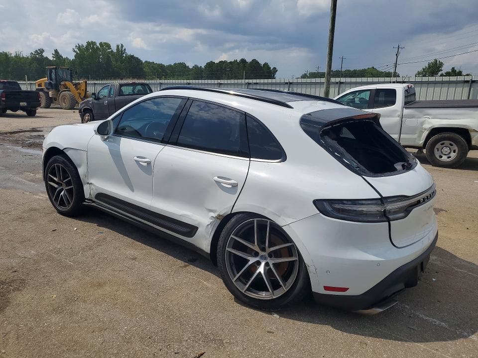 2022 PORSCHE MACAN 2