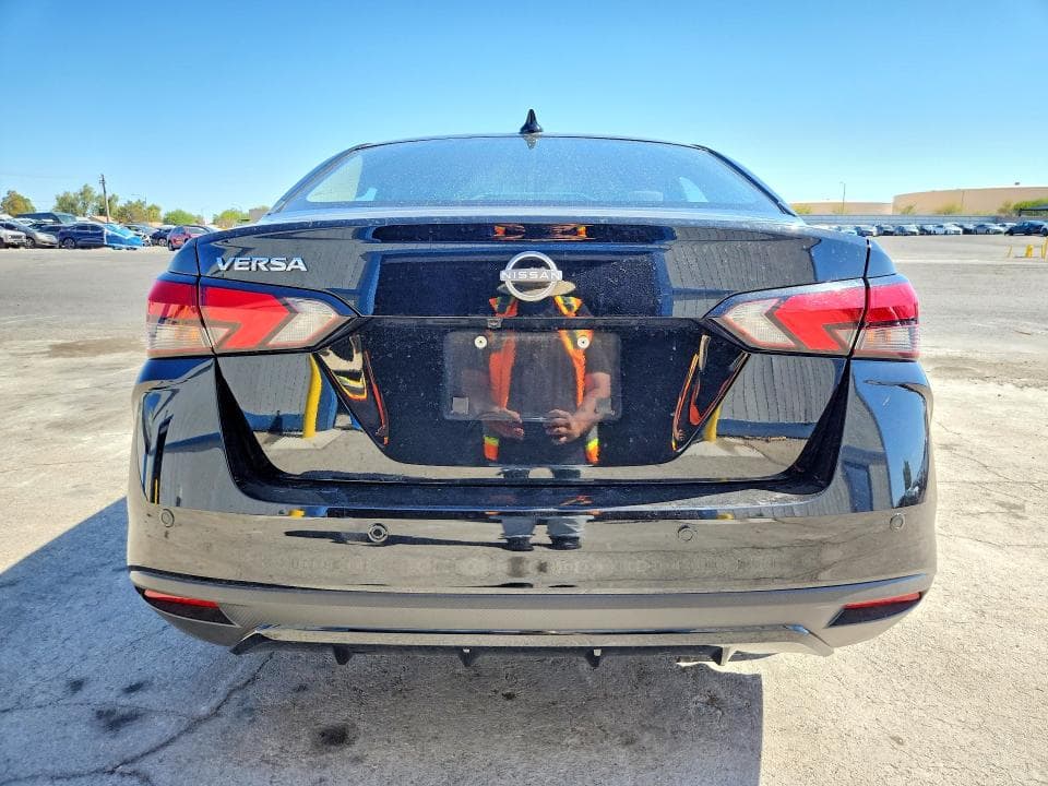 2025 NISSAN VERSA SV 6