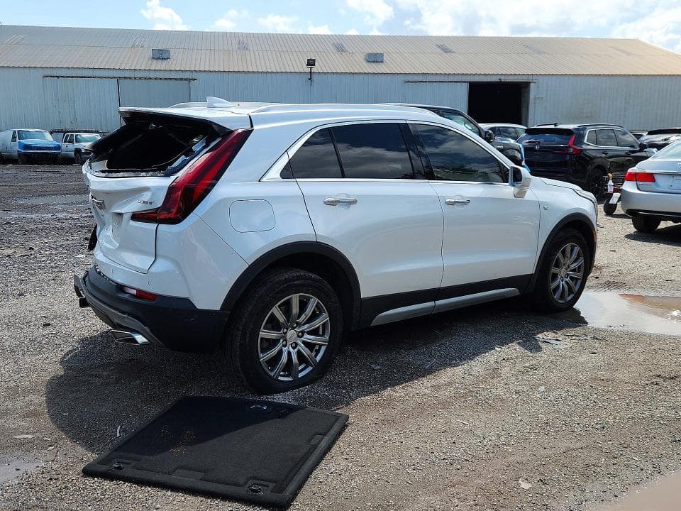 2020 CADILLAC XT4 PREMIUM LUXURY 3