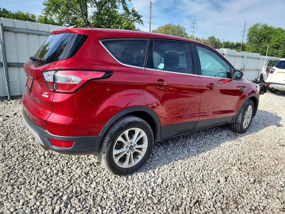 2017 FORD ESCAPE SE 3