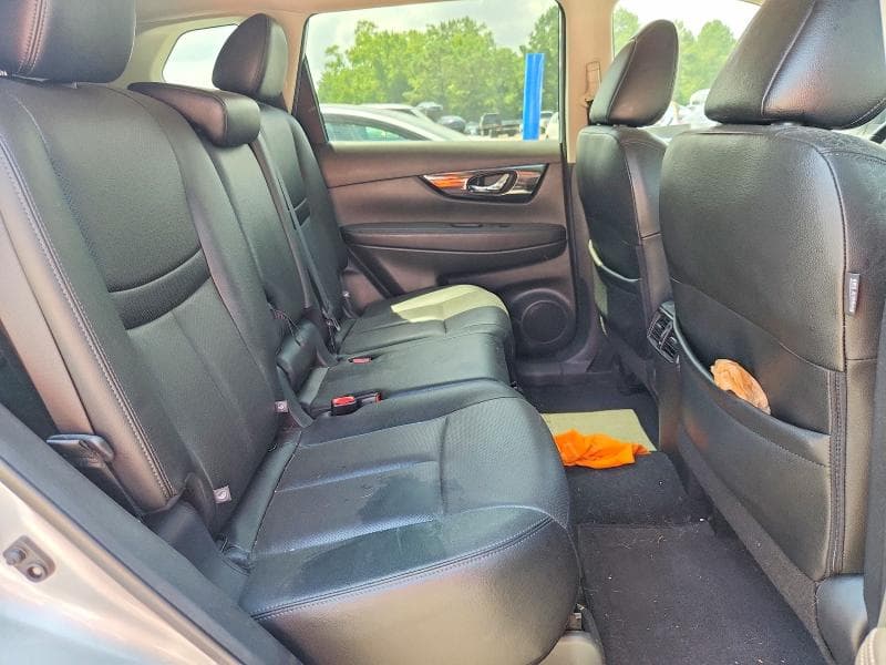 2019 NISSAN ROGUE SL 11
