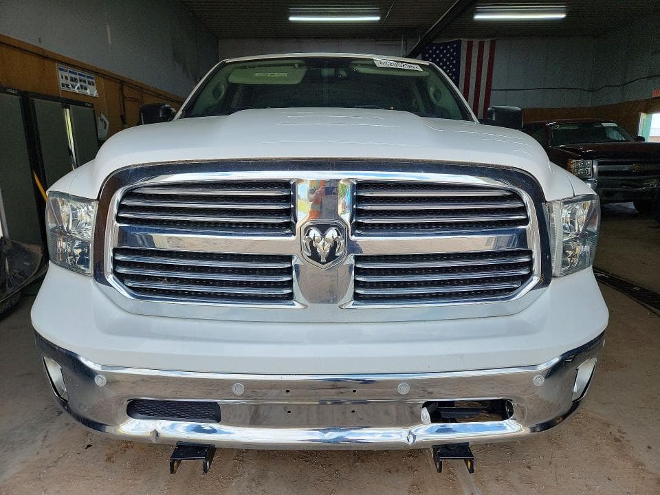 2017 RAM 1500 SLT 5