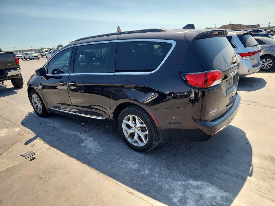 2017 CHRYSLER PACIFICA TOURING L 2
